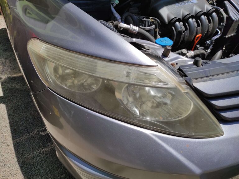Protecting your Headlight from Oxidation