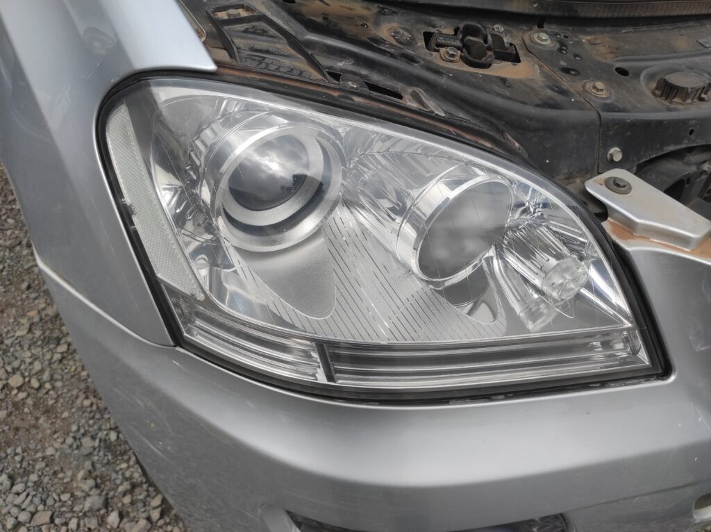 Mercedes ML headlight